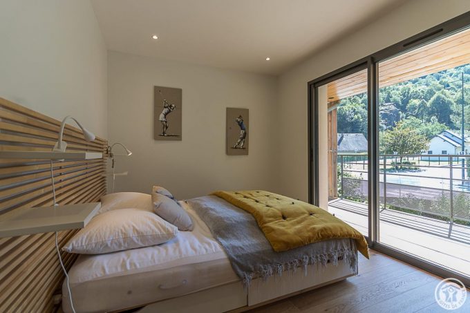 31G101714-4487d5f6f78a448291e32504b3b21f9b