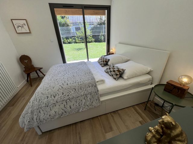 31G101714-8df98bf8e0f0430887532817f314f39d