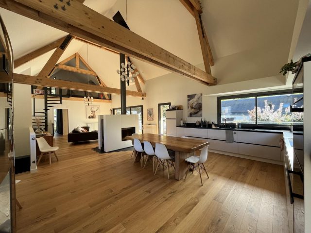 31G101714-9079b39d337c42e4a9a41275f126a03f