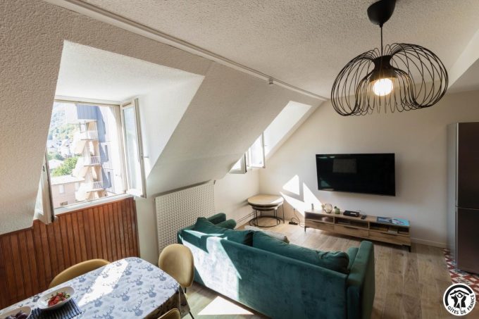 31G101715-106aed22c7df42c5a3e95d8acf102988