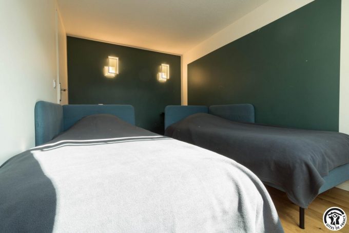 31G101715-1c6d0b815c55420fb45caafcdd42ee2e