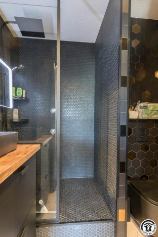 31G101715-af7d24e05a484c57899949a4ada05807