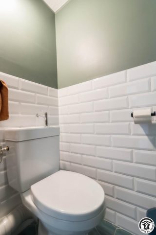 31G101715-d20038e194b6476cbbc7f0866682212c