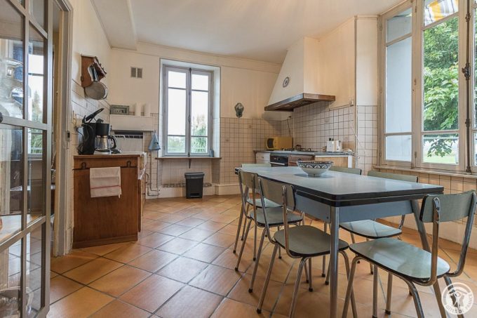 31G101724-253e34275f744298a1ed31e8fa5035b9