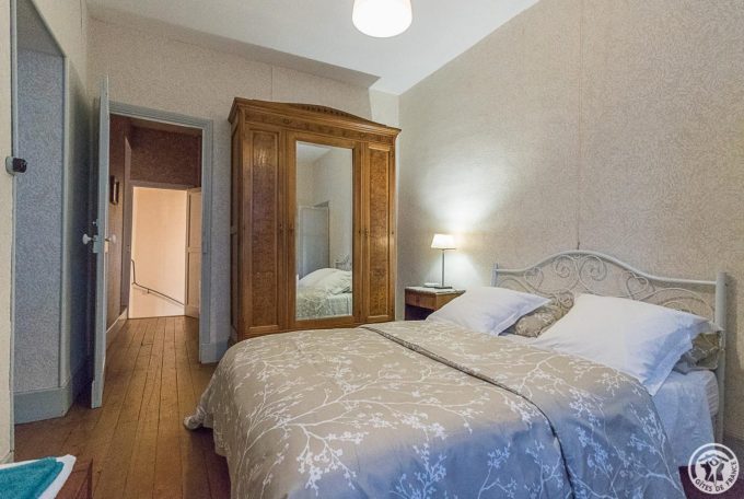 31G101724-29ca4f13483e4bb1925387e6fcb9af19