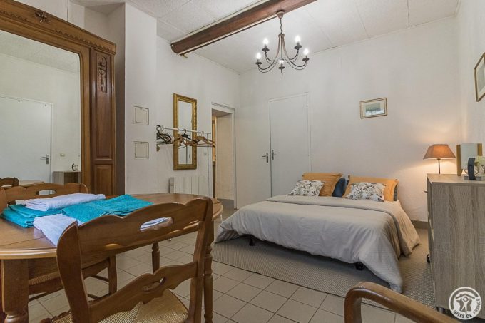 31G101724-5598ab5cd85044caad37479d46d63a0f