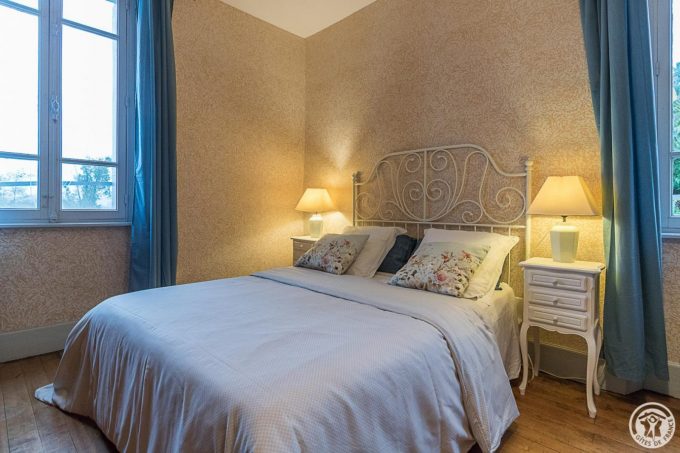 31G101724-7b284bfc4a5c4e6b91890d80e2e5c6c1