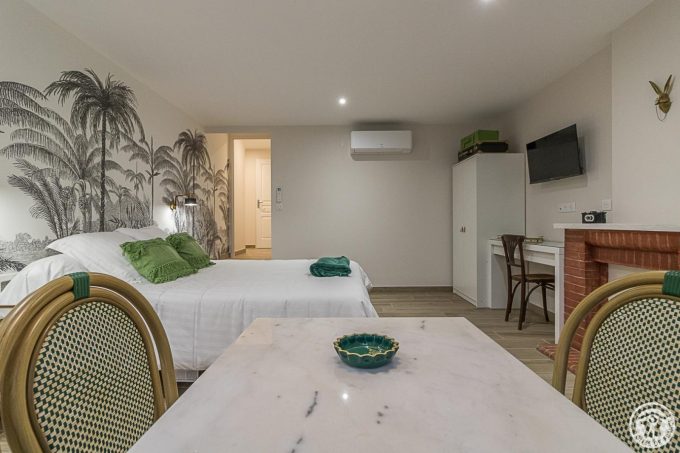 31G101725-6f67ee28c2db465ab863d3f033b2e7bf