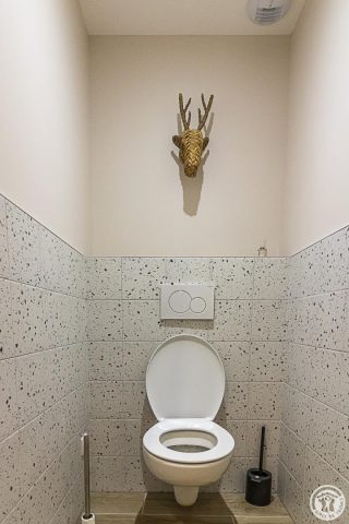 31G101725-b4417f49950248f58ec442826d996d6c