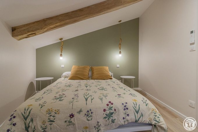 31G101725-be40a86606d34a13b333954a667265a4