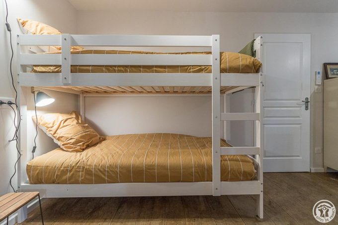 31G101725-ca58177b226845b4b86fdc394656e9ce