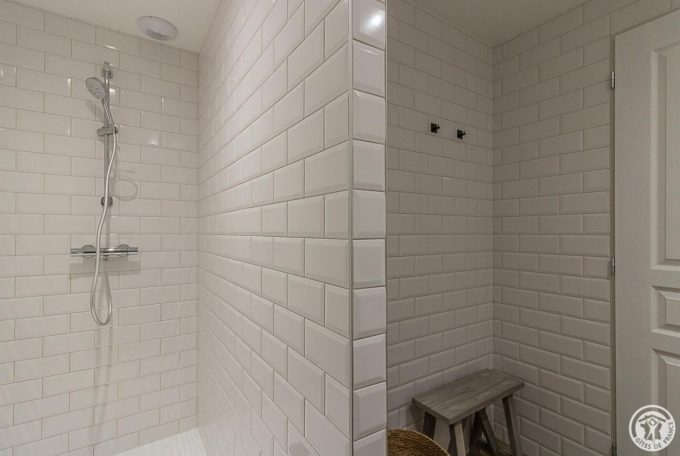 31G101725-cfc986a5c7a646508d5892e6bd435f01