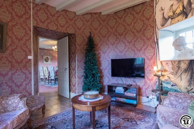 31G101735-0d1285c224c145c693bf374c7466ed52