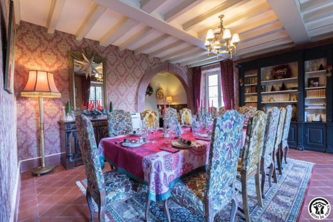 31G101735-0de9f0bf58094a39a1632d5739409c77