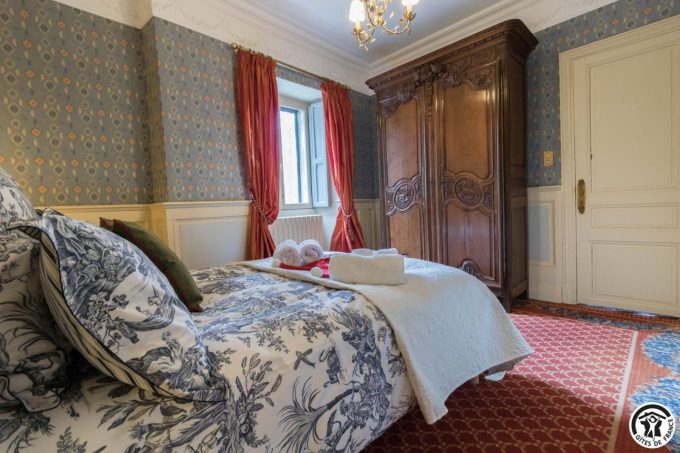 31G101735-fae03d8bfb6a498b8dcf896da8683629