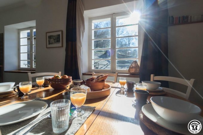 31G101740-32740b4ae2b640d0b1ffa0d4fb644fa3