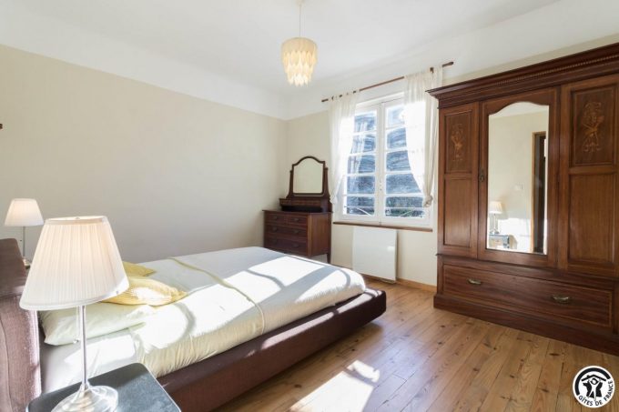 31G101740-3b344ac431824a1cafdbeb280ebcbefc