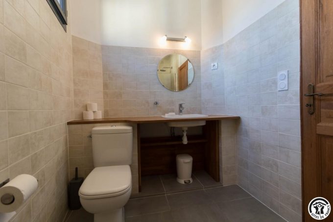 31G101740-97741aa5d1c24b5dbba5c3927e6b34cc