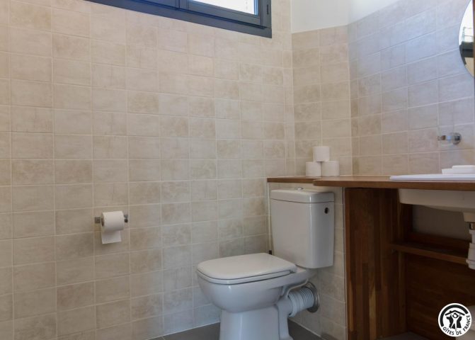 31G101740-f74336d251ae494d85522ec13df79d88