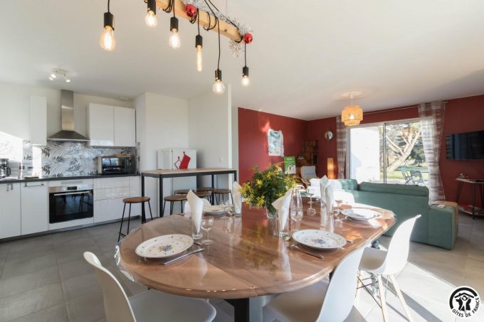 31G101741-4942f175ac444774bb29d14cdc91a206