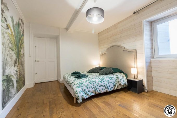 31G101745-d689ee3be02d48aa889b5ad6b9a713bf