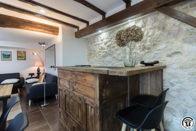 31G101745-ed5408dab4624acdba6d233314d5b365