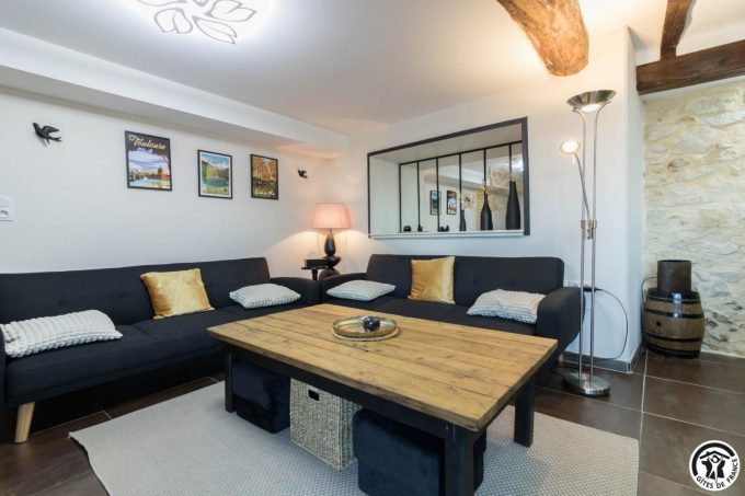 31G101745-ee67b9fdaba54b23a08b25701d64fddd