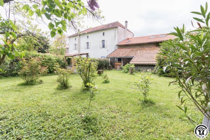 31G101753-18192ea1624d429ebeba08279fc83283