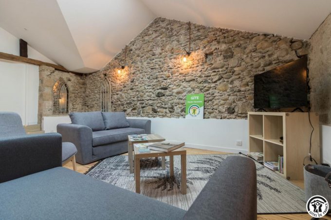 31G101753-df231dc0b73449fbb98a2369e636e32f