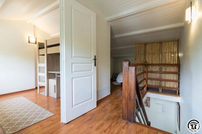 31G101755-47c370f461544035bc90f28a3d97398d