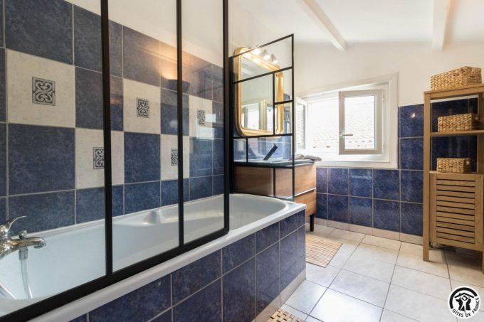 31G101755-54744c0e909c470fa0e907090215f4cf