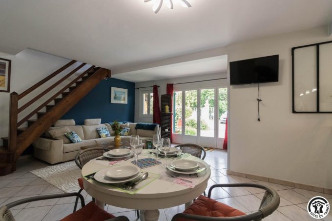 31G101755-6f69a998c3644dee9686de14983096c7