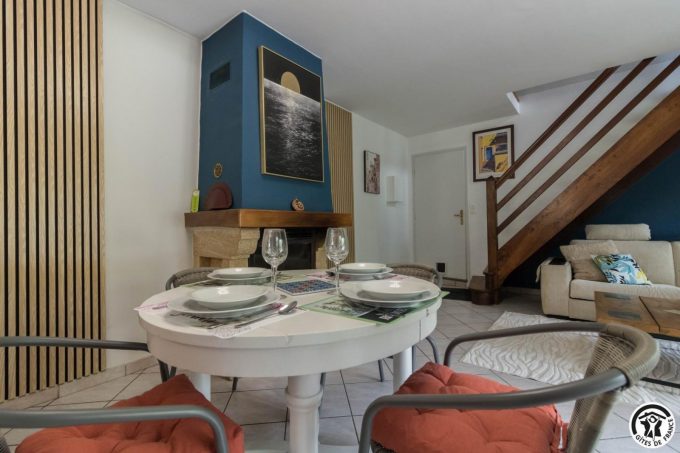 31G101755-ba42e726943d41d1a764ce61f7c9ed71