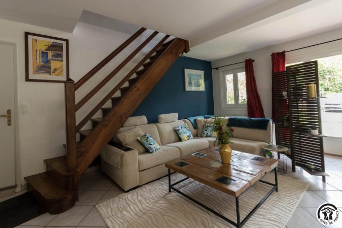 31G101755-c5d4975653c74b7b8120f0502765288c