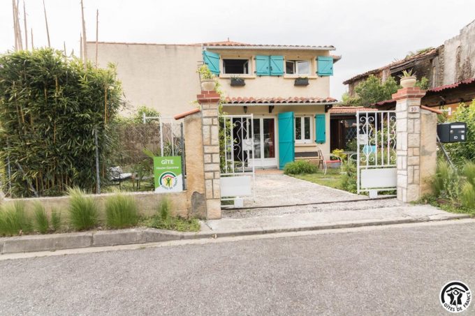 31G101755-c9cbaca32bd54d1089af56d0bcf4da94