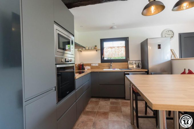 31G101757-67d1f28d3b7245548beb0079e3f2761a