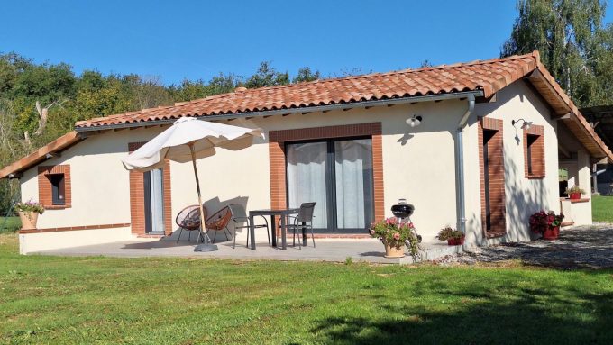 31G101757-73cce3fb8c7643808883ae42ec61a357