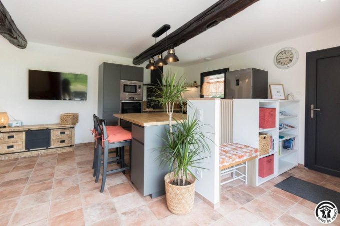 31G101757-c2358172b5d9402b94df22ea98c8da30