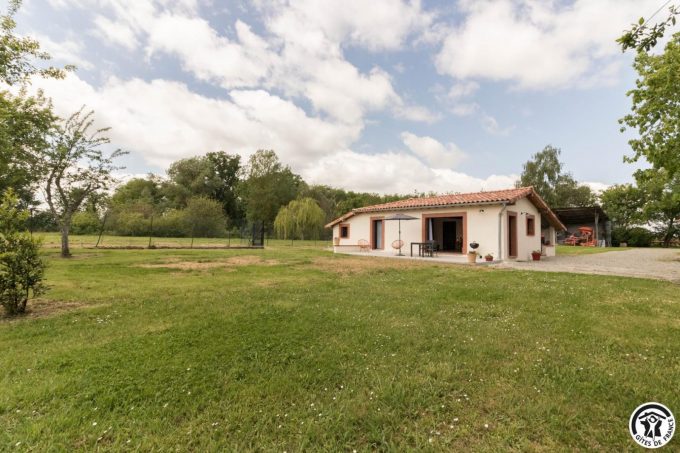 31G101757-d132f446420f4615a44286e6925214de