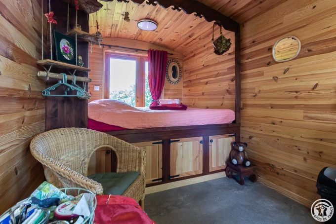 31G101765-2dccb89a8c814b78befc7c0816bbb9e0