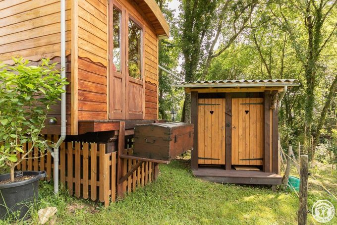 31G101765-b8a0f021d3d74fb8a33ecbf03c17efb1