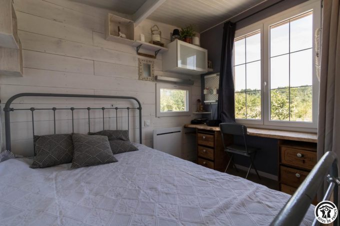 31G101769-3dffd672aef146dab128564f86cbe2c9