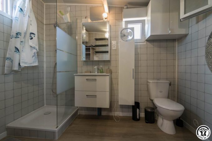 31G101769-f53a971f9e7943c48a00f2fb7c4657d5