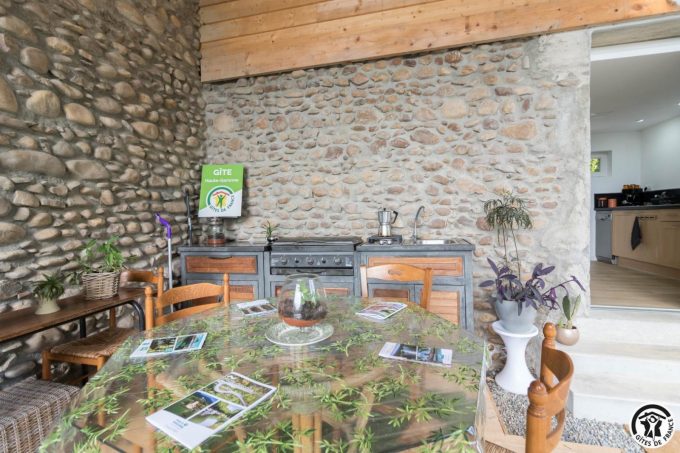 31G101770-7fec95da436744898c8242f7fdfdef8d