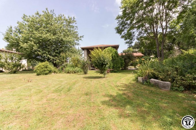 31G101770-dabf67fa2123490a9d2dec6a04cdfc32