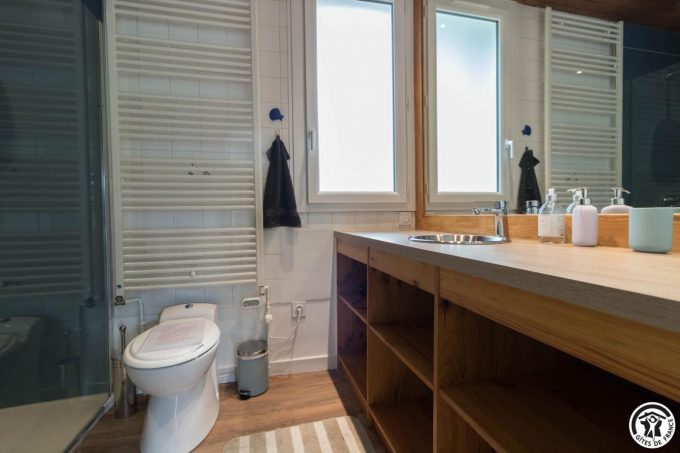 31G101774-0d1973dba7d241e5958d58e744a9bc94