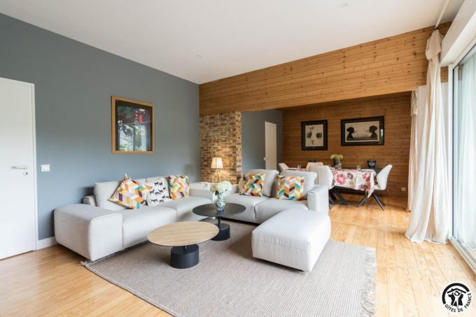 31G101774-0fd2b63852ef42a1a0cf138cb2b6dd01