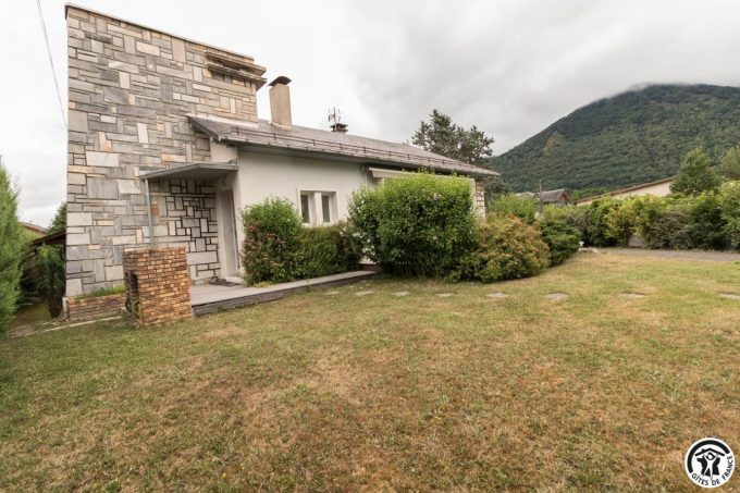 31G101774-652572c3fd1d4c56846c8b56dc948bb0