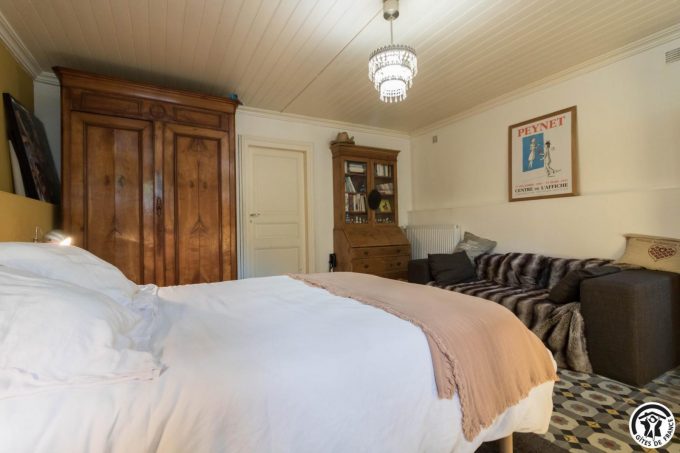 31G101775-068c9d53d9ea411a8a254d64b46ebd1f