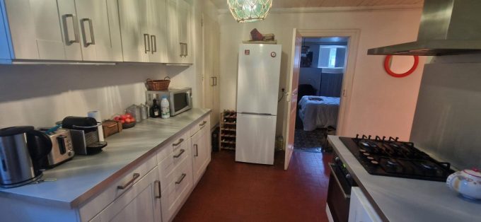 31G101775-487a51ec0ca14ef2a3a10f10a4328327